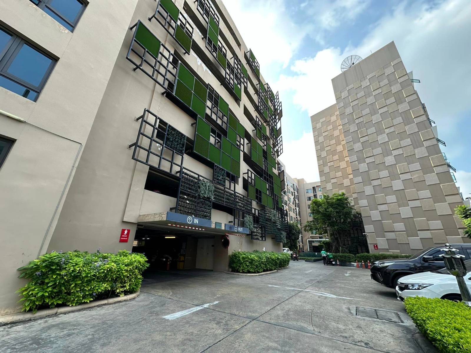 2 Bedrooms, 2 Bathrooms 44.81size@ Condolette Pixel Sathorn For Sale 5.4MB