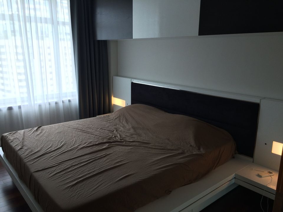 1 Bedroom, 1 Bathroom 47sqm 27th Flr@The Circle Petchaburi Tower 2 For Sale 4.7MB Includes 800,000THB worth of Appliances and Furnitures.