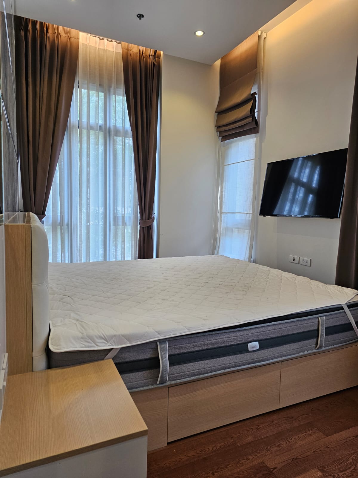 2 Bedrooms, 1 Bathroom 51sqm 2nd Flr @ Mayfair Place Sukhumvit 50 For Rent 25,000THB/Month