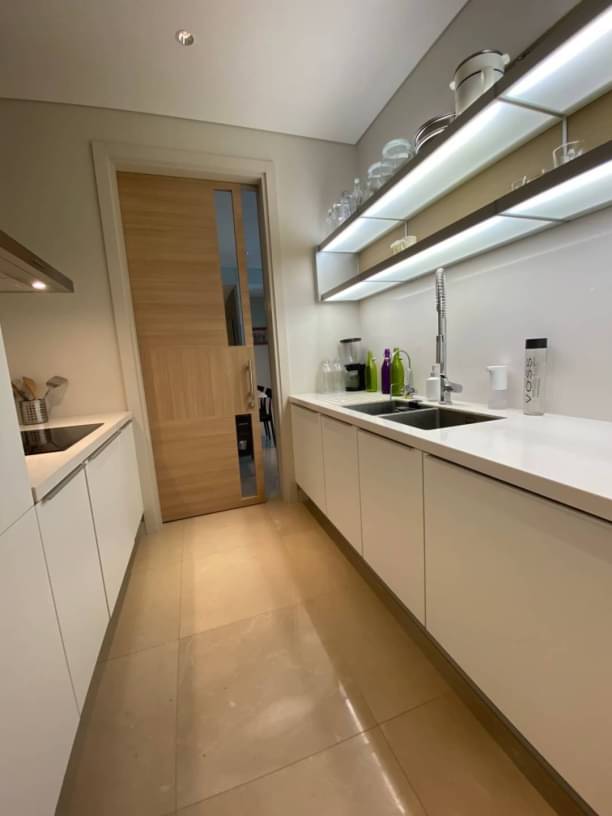 3 Bedrooms, 3 Bathrooms 150sqm 29th Flr @ Sindhorn Residence For Rent 220,000THB/Month