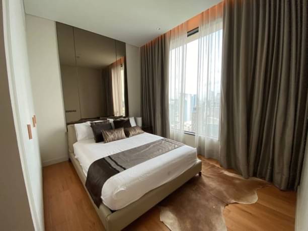 3 Bedrooms, 3 Bathrooms 150sqm 29th Flr @ Sindhorn Residence For Rent 220,000THB/Month