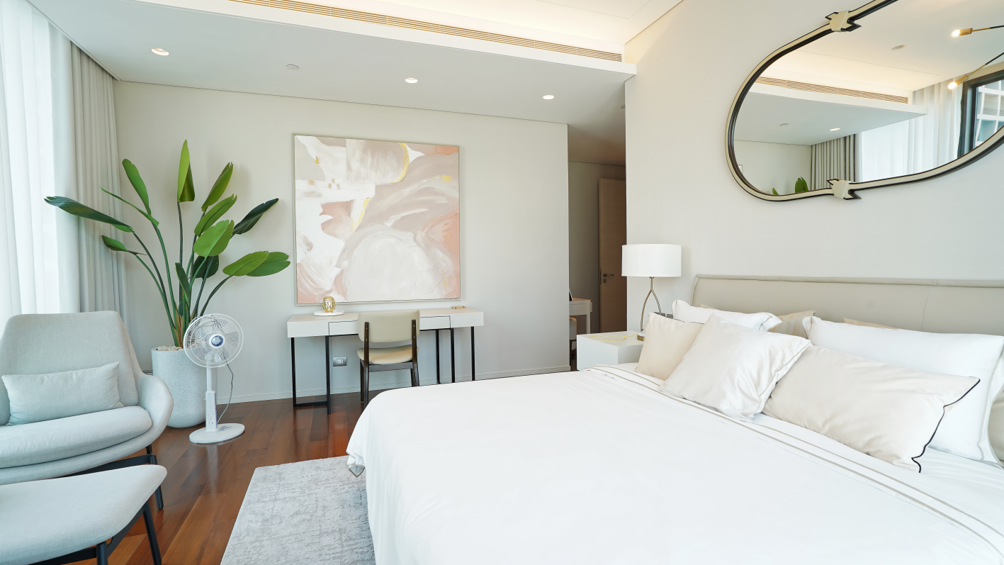 2 Bedrooms, 2 Bathrooms 149sqm @The Residences at Sindhorn Kempinski For Rent 200,000THB/Month