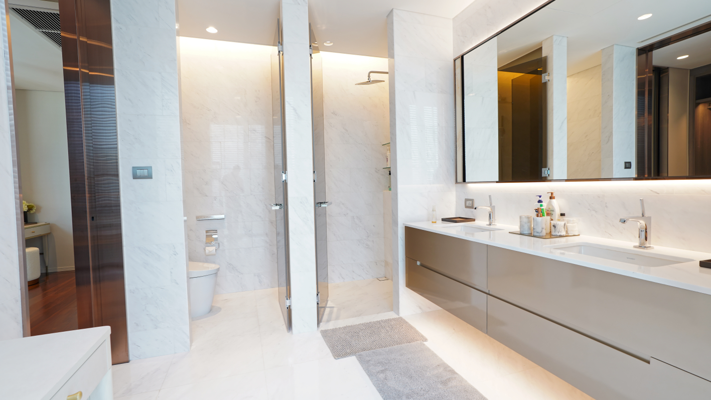 2 Bedrooms, 2 Bathrooms 149sqm @The Residences at Sindhorn Kempinski For Rent 200,000THB/Month