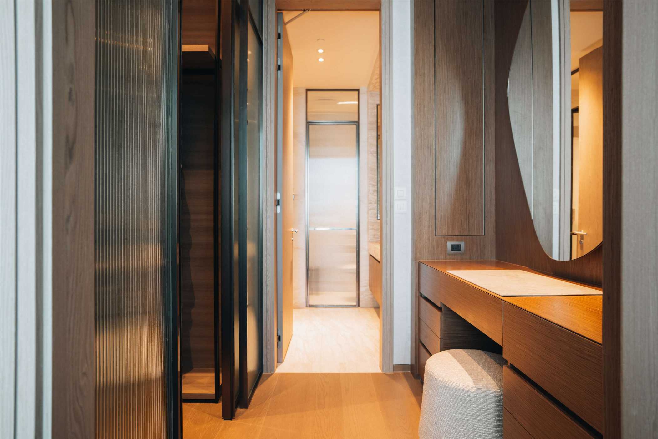 1 Bed/1 Bath 85 sqm 29th Flr @SCOPE Langsuan Sale 69.9M Bath