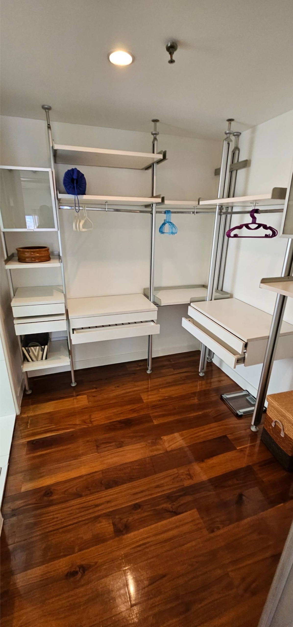 3 Bed/4 Bath 370.9sqm @Le Raffine Sukhumvit 24 Sale 50M Bath