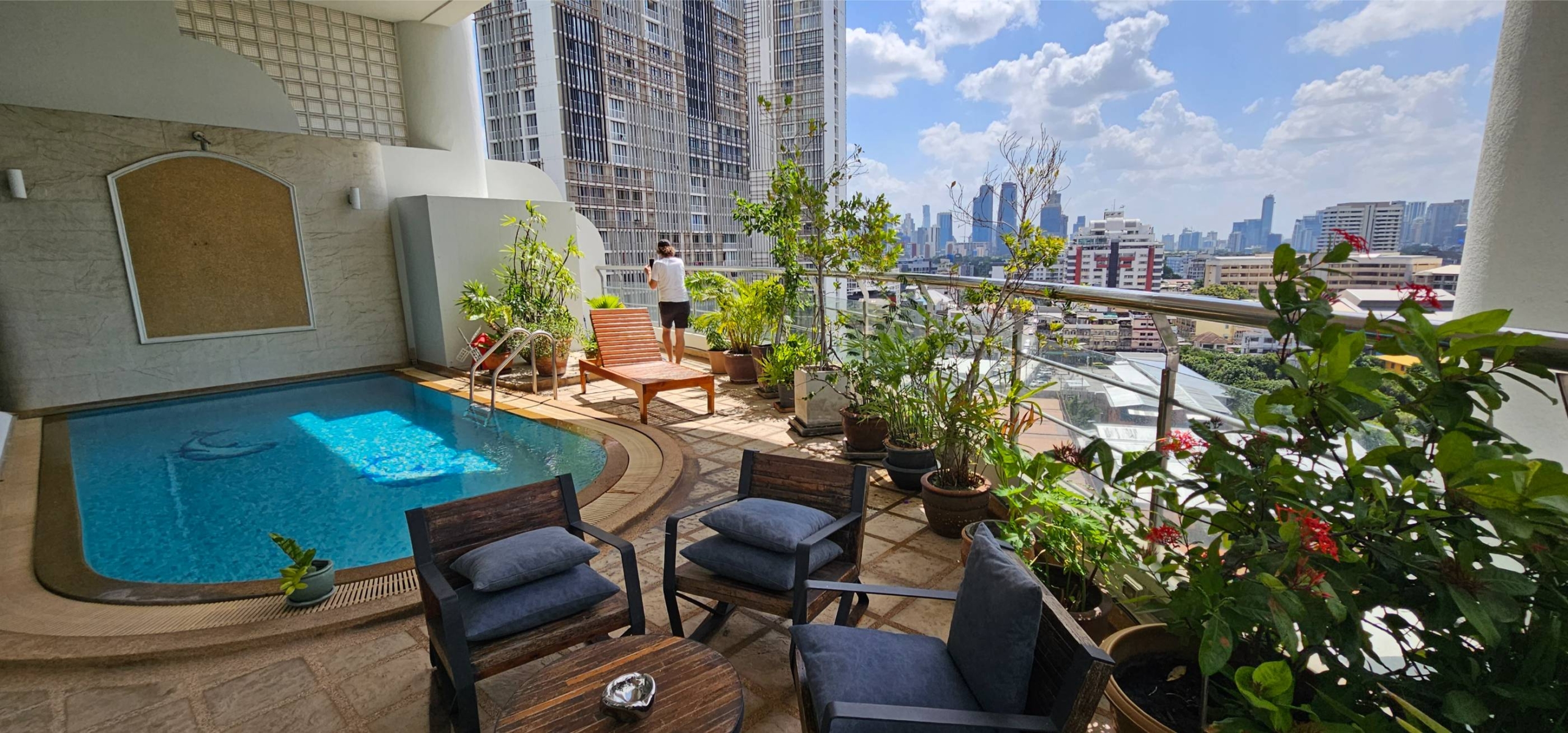 3 Bed/4 Bath 370.9sqm @Le Raffine Sukhumvit 24 Sale 50M Bath