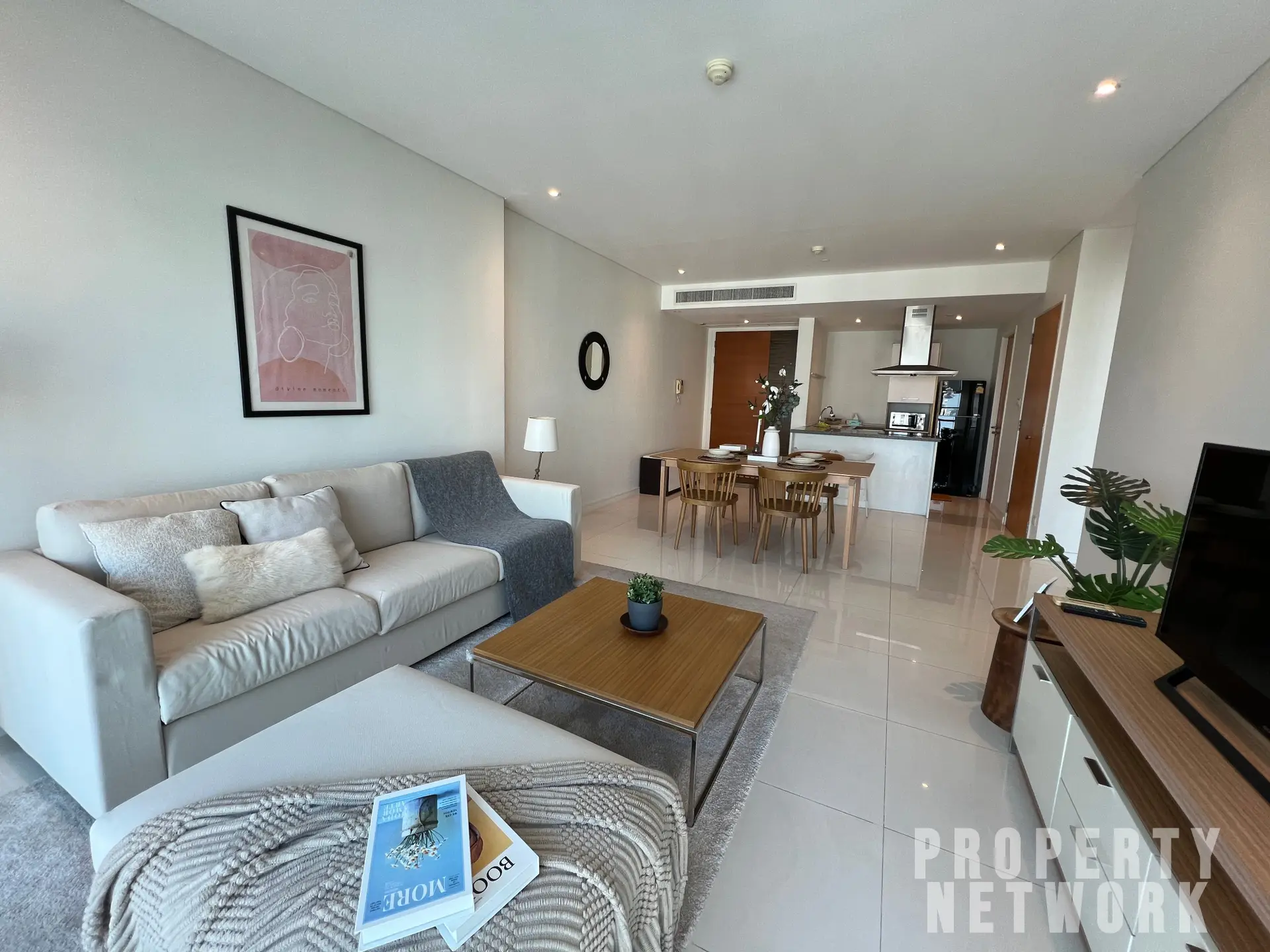 2Bed/2Bath 96sqm 22nd Flr Fullerton Sukhumvit Rent 78K/Month