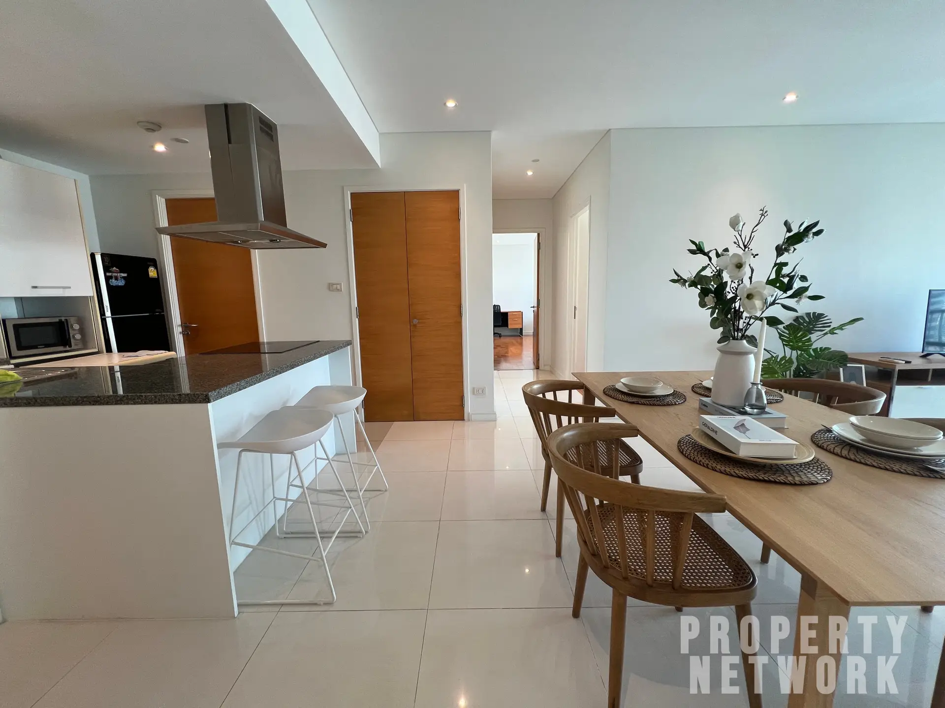 2Bed/2Bath 96sqm 22nd Flr Fullerton Sukhumvit Rent 78K/Month