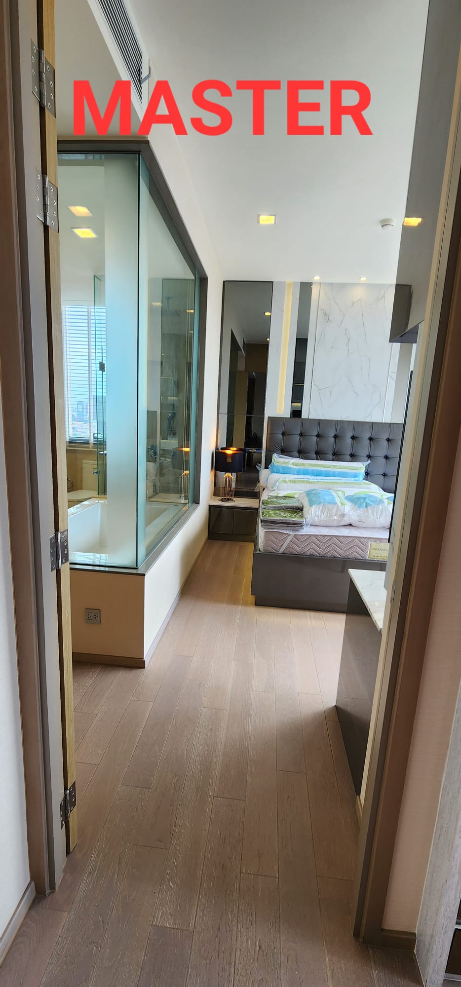 2BR/2BA Condo @The Esse Asoke - 28th Flr, 74.31sqm, 61k / mo