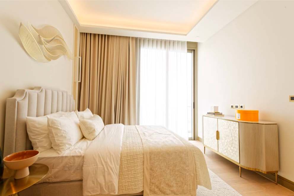 2BR/2BA 128sqm 31st Flr Mandarin Oriental Rent 250K/Sale 70M