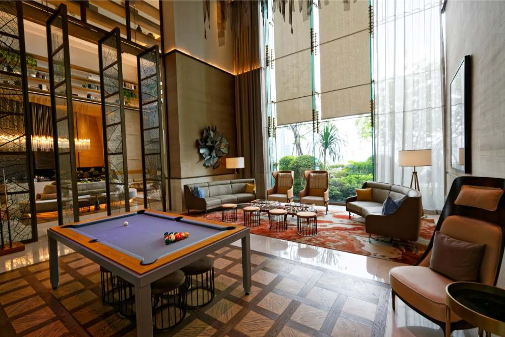 2BR/2BA 128sqm 31st Flr Mandarin Oriental Rent 250K/Sale 70M