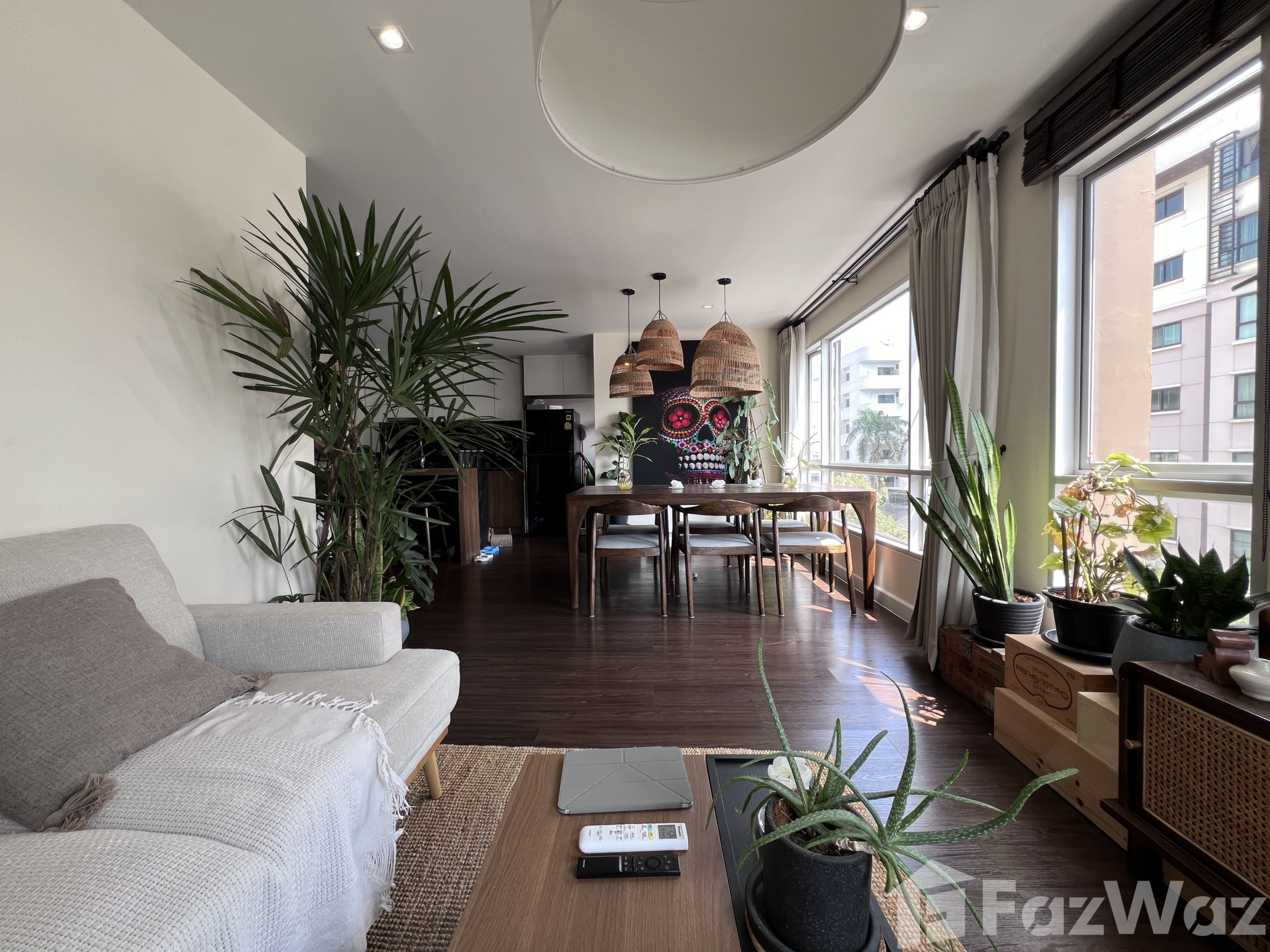 1BR/1BA 65 sqm 5th Floor @Condo One Sathorn For Sale 7M THB.