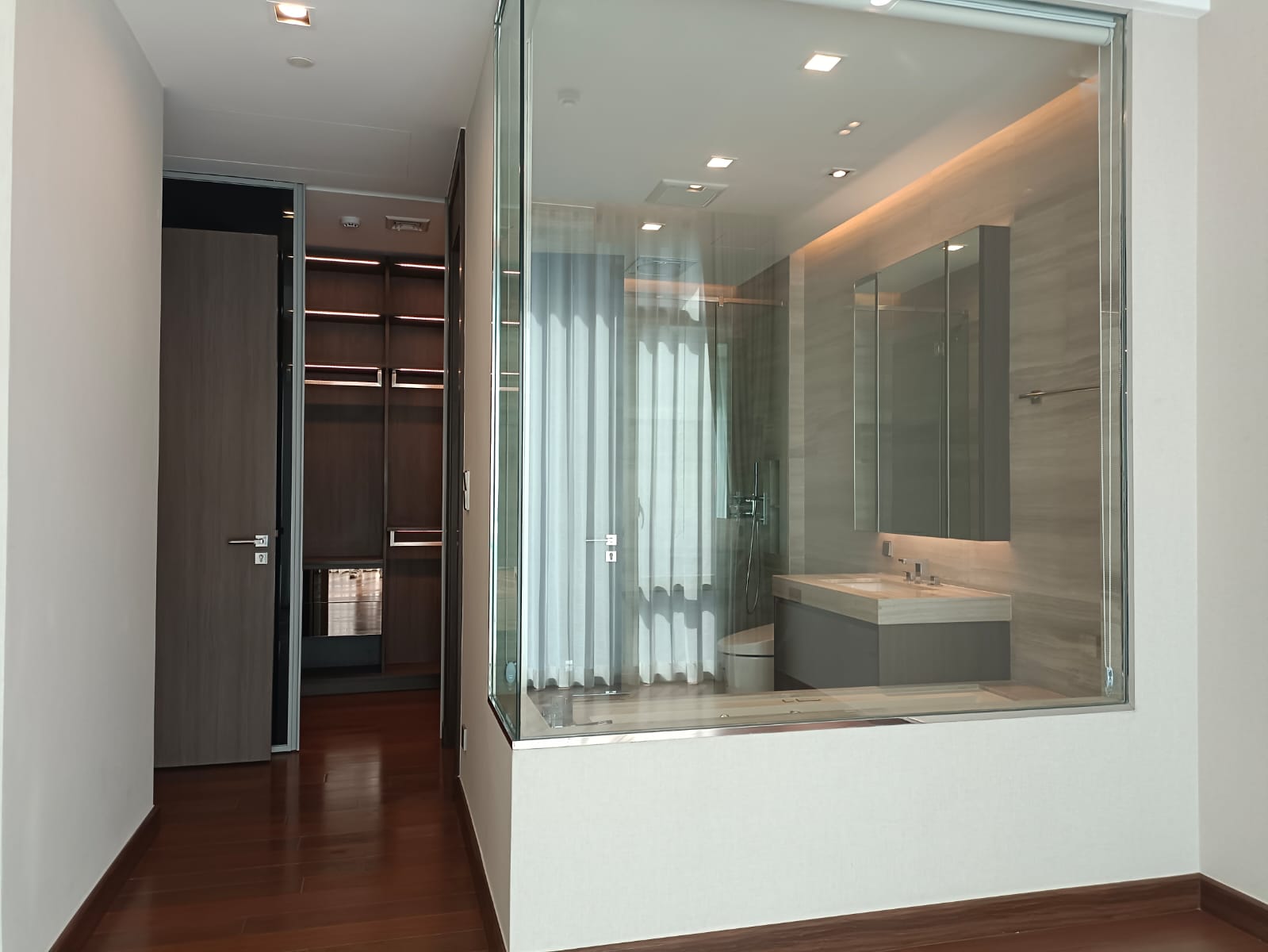 2BR/2BA 95 sqm 12th Flr @Q1 Sukhumvit Rent : 95,000THB/Month