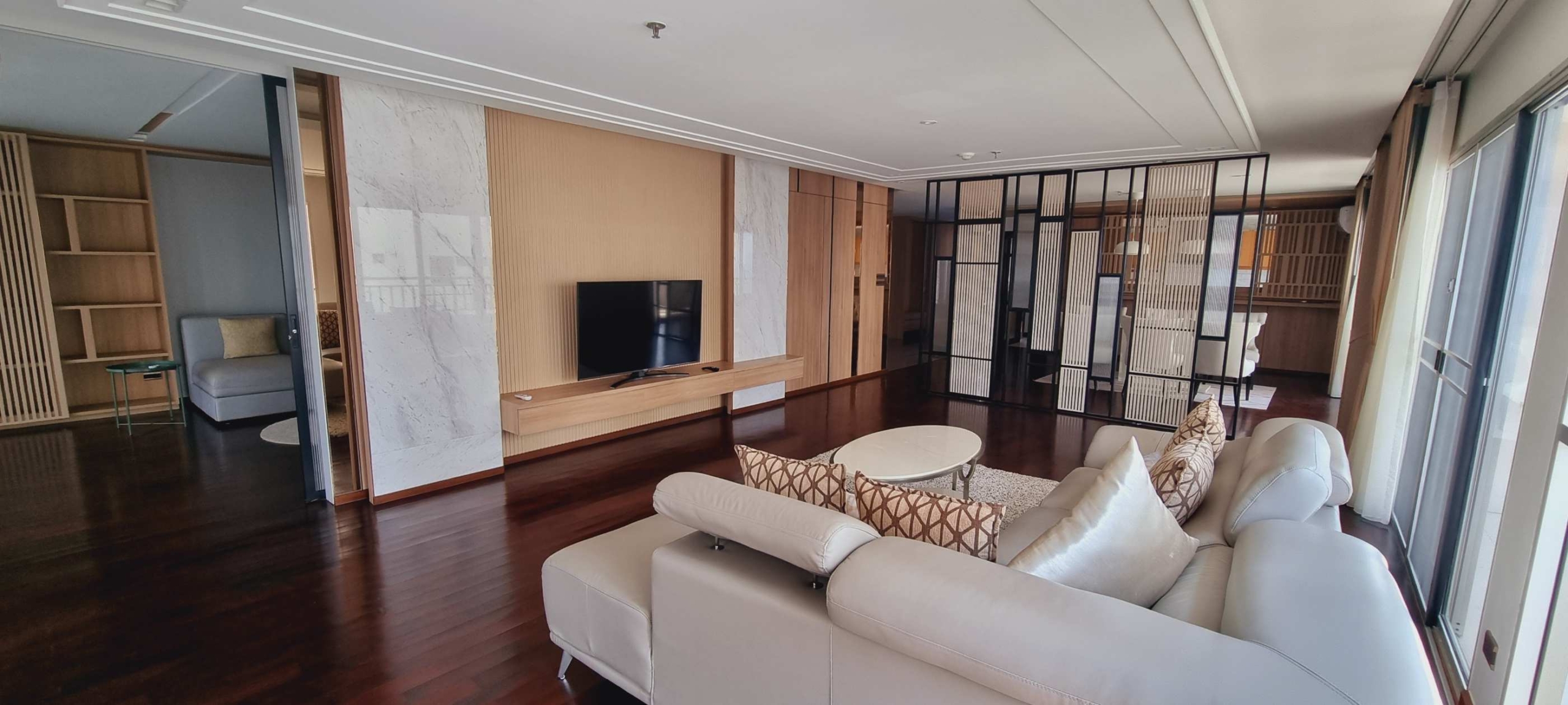 3BR/3BA+Maid 341sqm 22nd Flr Sathorn Park Rent 140KTHB/Month