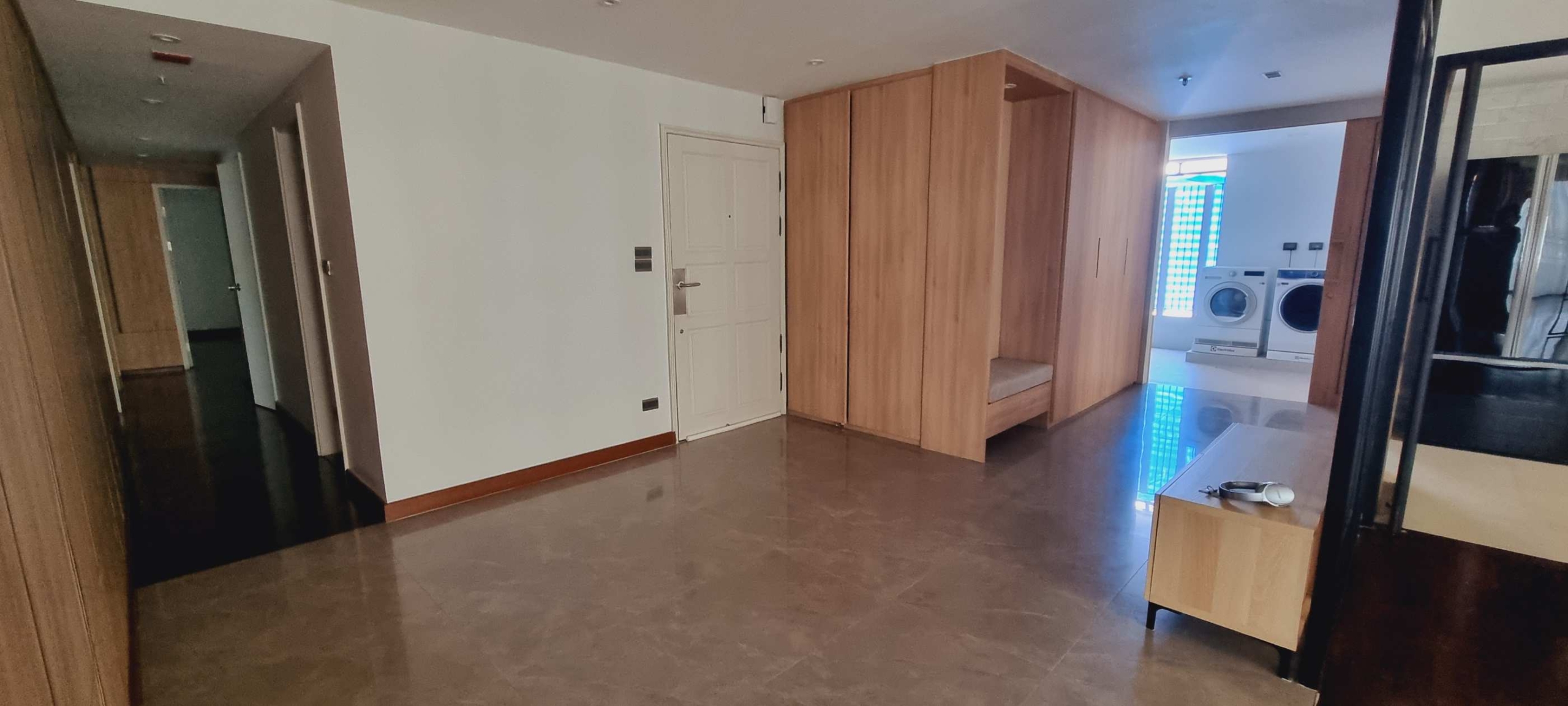 3BR/3BA+Maid 341sqm 22nd Flr Sathorn Park Rent 140KTHB/Month
