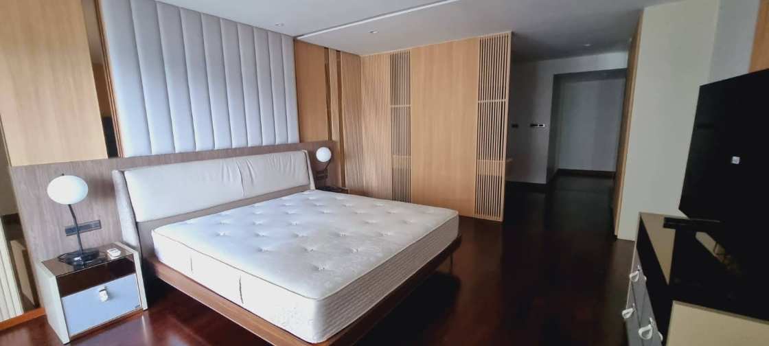3BR/3BA+Maid 341sqm 22nd Flr Sathorn Park Rent 140KTHB/Month