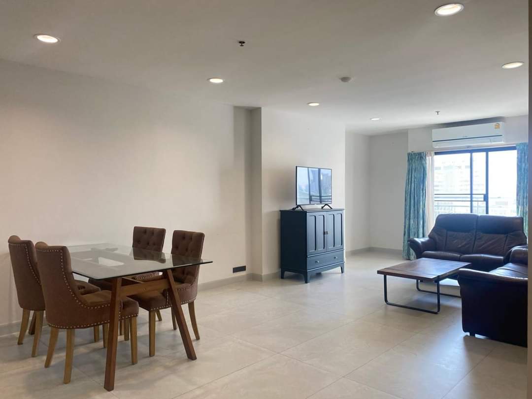 2BR/2BA 106sqm 7th Flr @Liberty Park 2 Rent 42,500THB/Month.