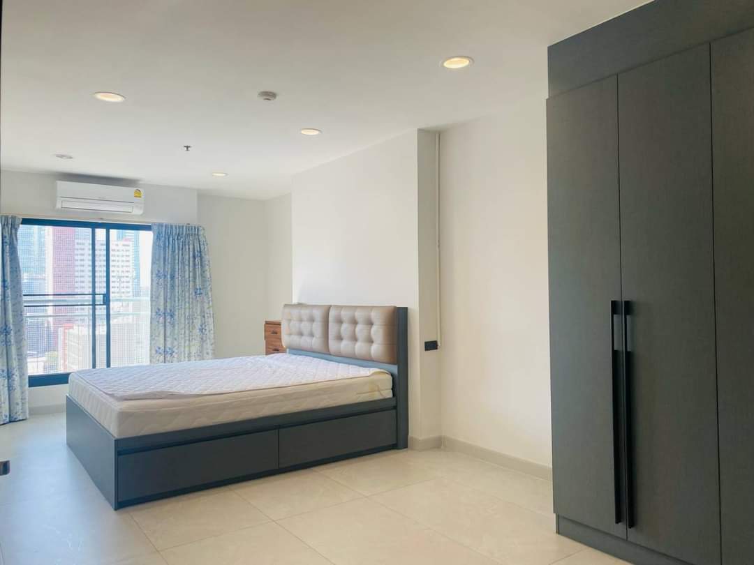 2BR/2BA 106sqm 7th Flr @Liberty Park 2 Rent 42,500THB/Month.