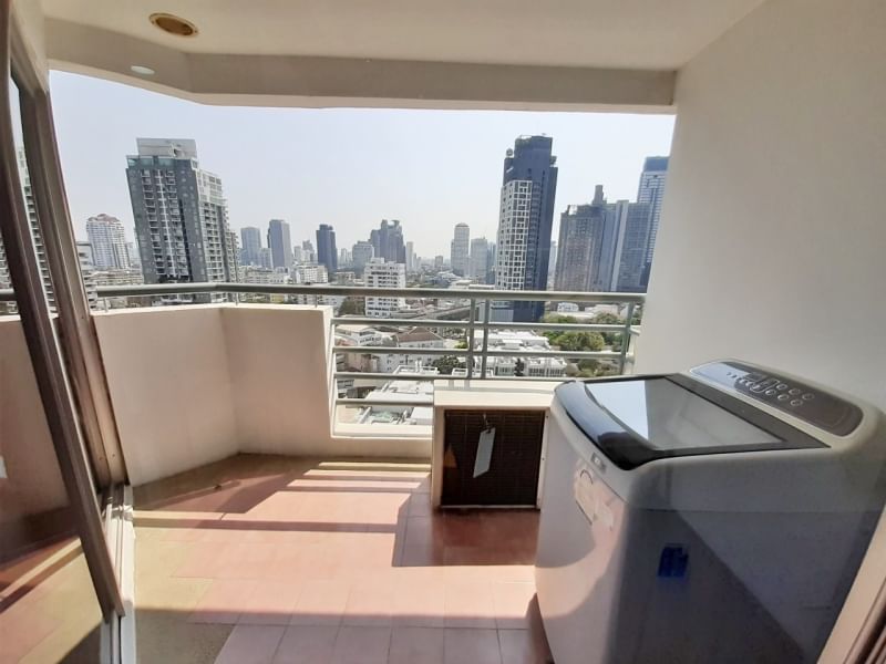 1-Bedroom, 1-Bathroom, 52 sqm for Rent at Waterford Diamond Tower, Phrom Phong - 27,000 THB/month