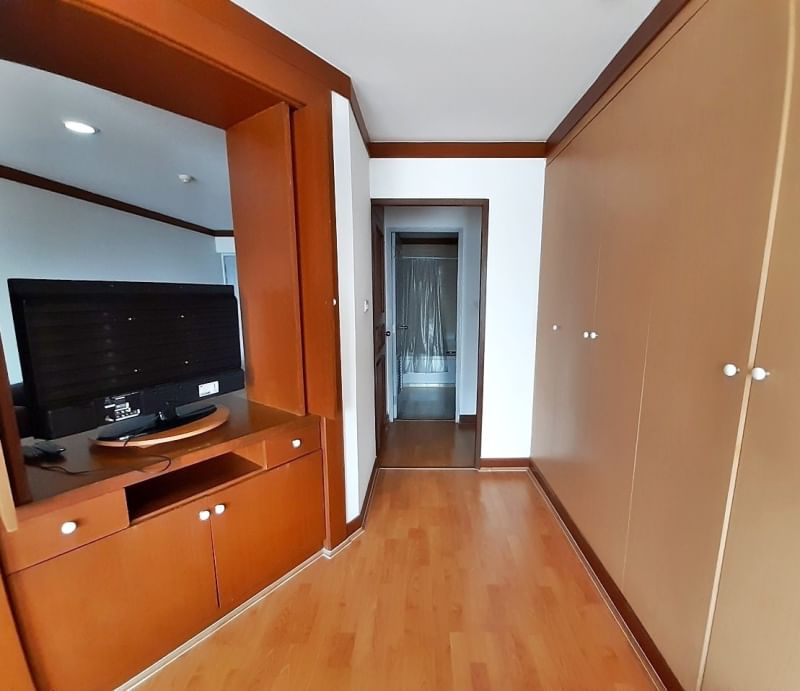 1-Bedroom, 1-Bathroom, 52 sqm for Rent at Waterford Diamond Tower, Phrom Phong - 27,000 THB/month