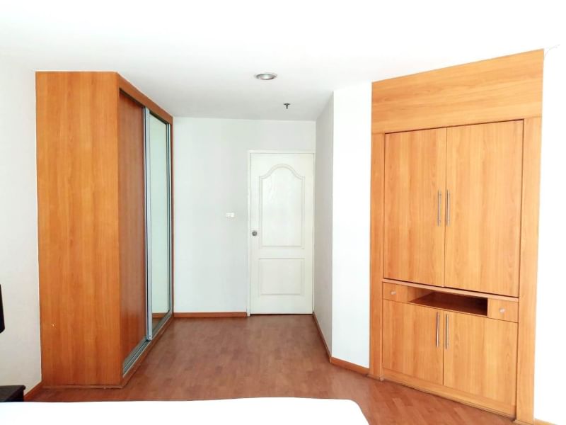 1-Bedroom, 1-Bathroom Condo for Rent at The Capital Sukhumvit 30/1, 66 sqm, ฿27,000, Near BTS Phrom Phong