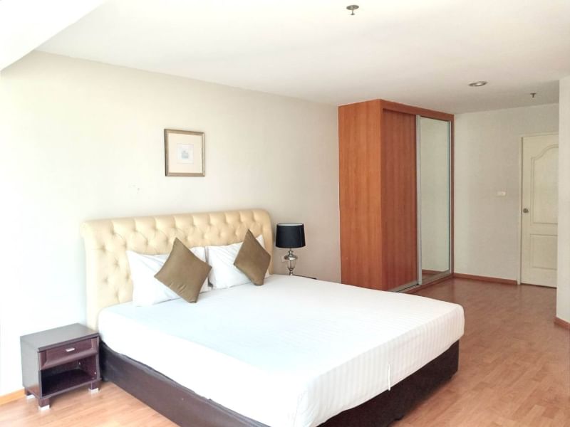 1-Bedroom, 1-Bathroom Condo for Rent at The Capital Sukhumvit 30/1, 66 sqm, ฿27,000, Near BTS Phrom Phong