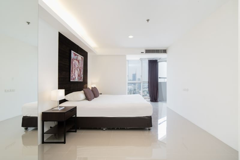 2-Bedroom, 2-Bathroom Condo for Rent at The Waterford Diamond Tower, 85 sqm, 45,000 THB/month, Near BTS Phrom Phong