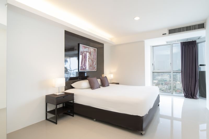 2-Bedroom, 2-Bathroom Condo for Rent at The Waterford Diamond Tower, 85 sqm, 45,000 THB/month, Near BTS Phrom Phong