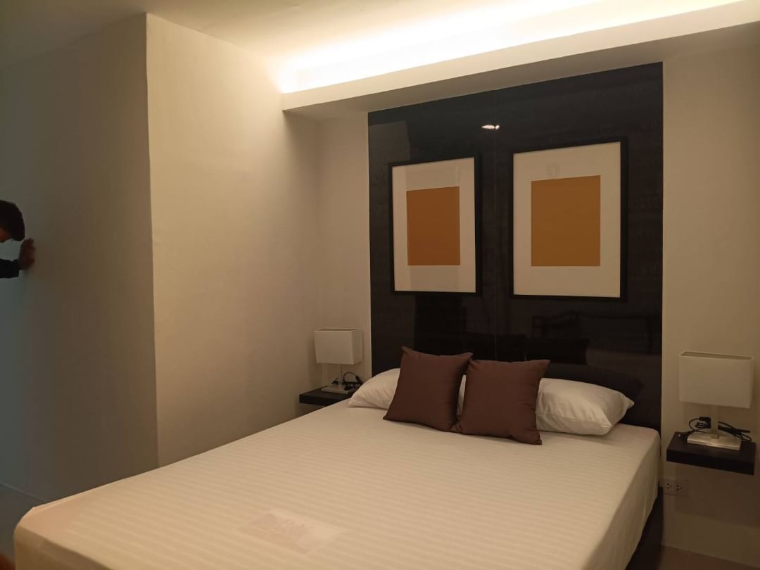 3-Bed, 3-Bath Condo for Rent at The Waterford Diamond Tower, 146 sqm, 79,000 THB/month, Near BTS PhromPong