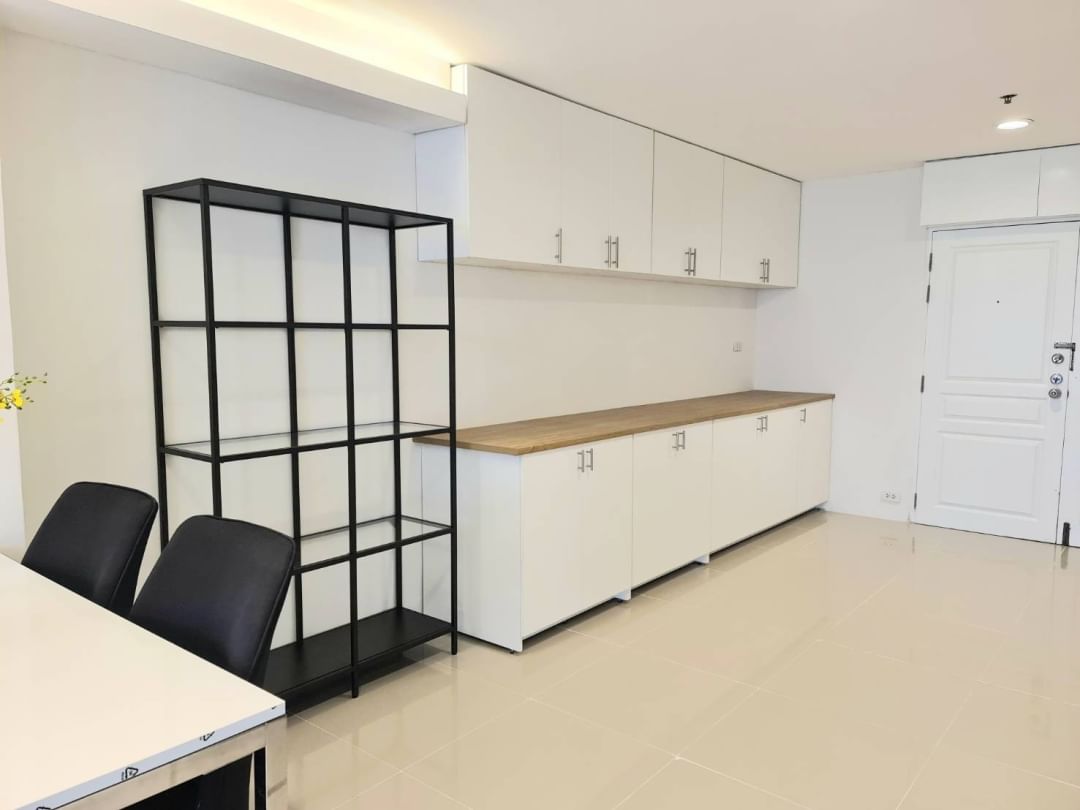 3-Bed, 3-Bath Condo for Rent at The Waterford Diamond Tower, 146 sqm, 79,000 THB/month, Near BTS PhromPong