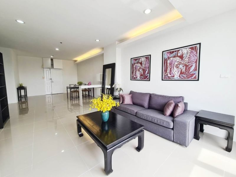 3-Bedroom 3-Bathroom 146 sqm Condo at Waterford Diamond Tower for rent 79,000 THB/month