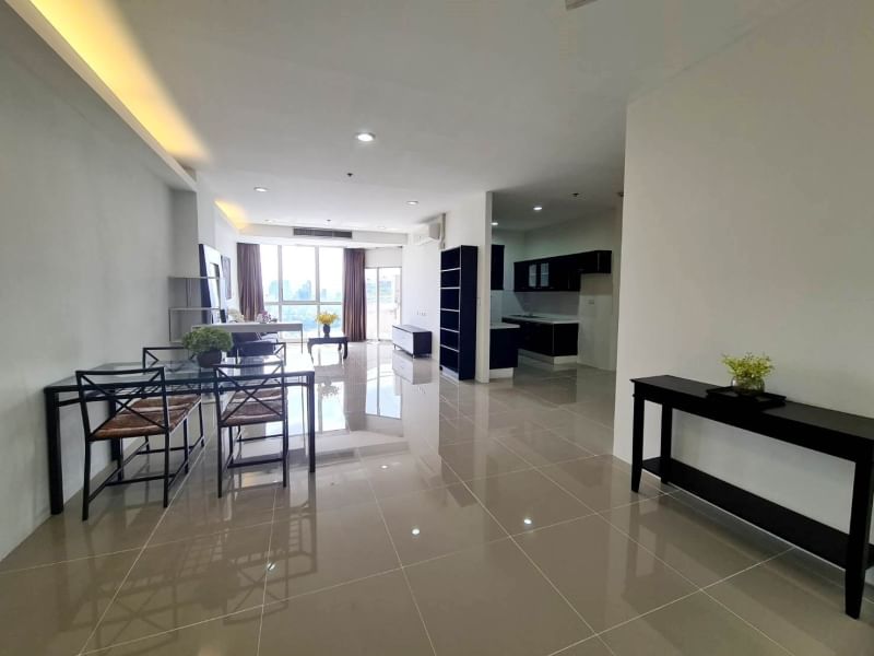 3-Bedroom, 3-Bathroom Condo at Waterford Diamond Tower, 146 sqm, ฿79,000/month, Near BTS Phrom Phong – For Rent