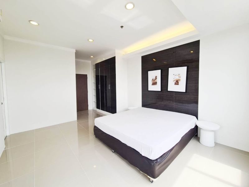 3-Bedroom, 3-Bathroom Condo at Waterford Diamond Tower, 146 sqm, ฿79,000/month, Near BTS Phrom Phong – For Rent