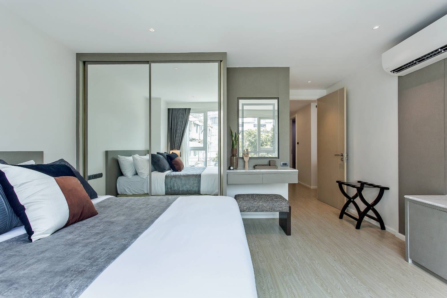 2-Bedroom, 2-Bathroom Condo at GM Residence Ekkamai Soi 18 for Rent, 100 sqm, ฿135,000, Near Ekkamai BTS