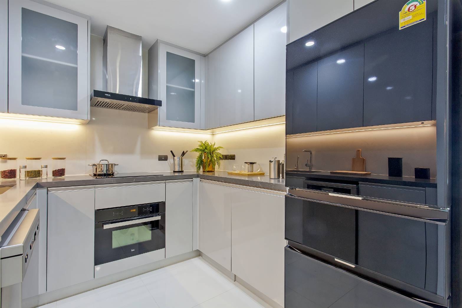 2-Bedroom, 2-Bathroom Condo at GM Residence Ekkamai Soi 18 for Rent, 100 sqm, ฿135,000, Near Ekkamai BTS