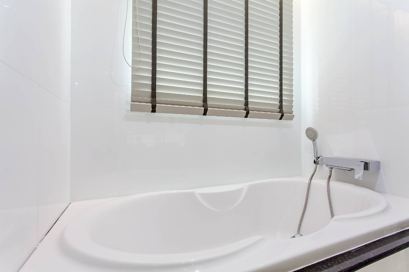 2-Bedroom, 2-Bathroom Condo at GM Residence Ekkamai Soi 18 for Rent, 100 sqm, ฿135,000, Near Ekkamai BTS