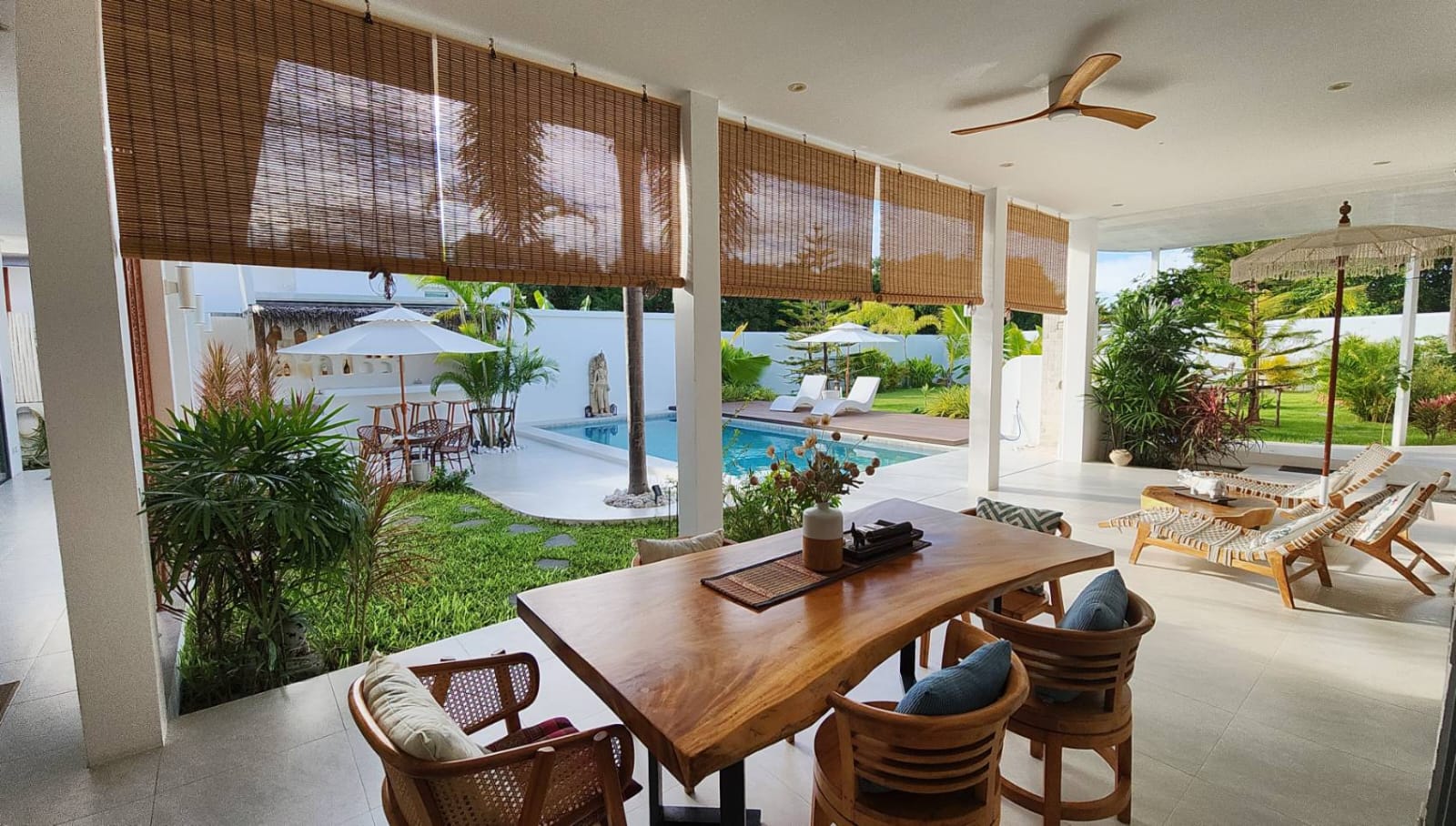 3-Bedroom, 3-Bathroom Modern Villa with Private Pool and Eco-Friendly Features, 300 sqm in Hua Na Soi 21, Hua Hin, for Sale at ฿13,900,000