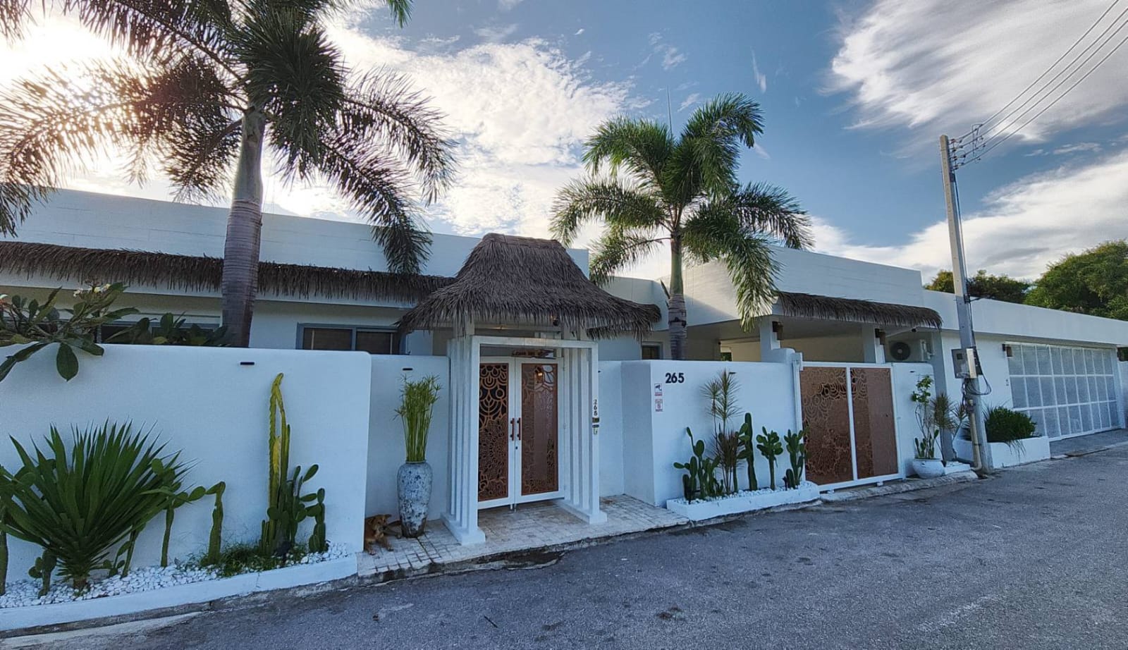 3-Bedroom, 3-Bathroom Modern Villa with Private Pool and Eco-Friendly Features, 300 sqm in Hua Na Soi 21, Hua Hin, for Sale at ฿13,900,000