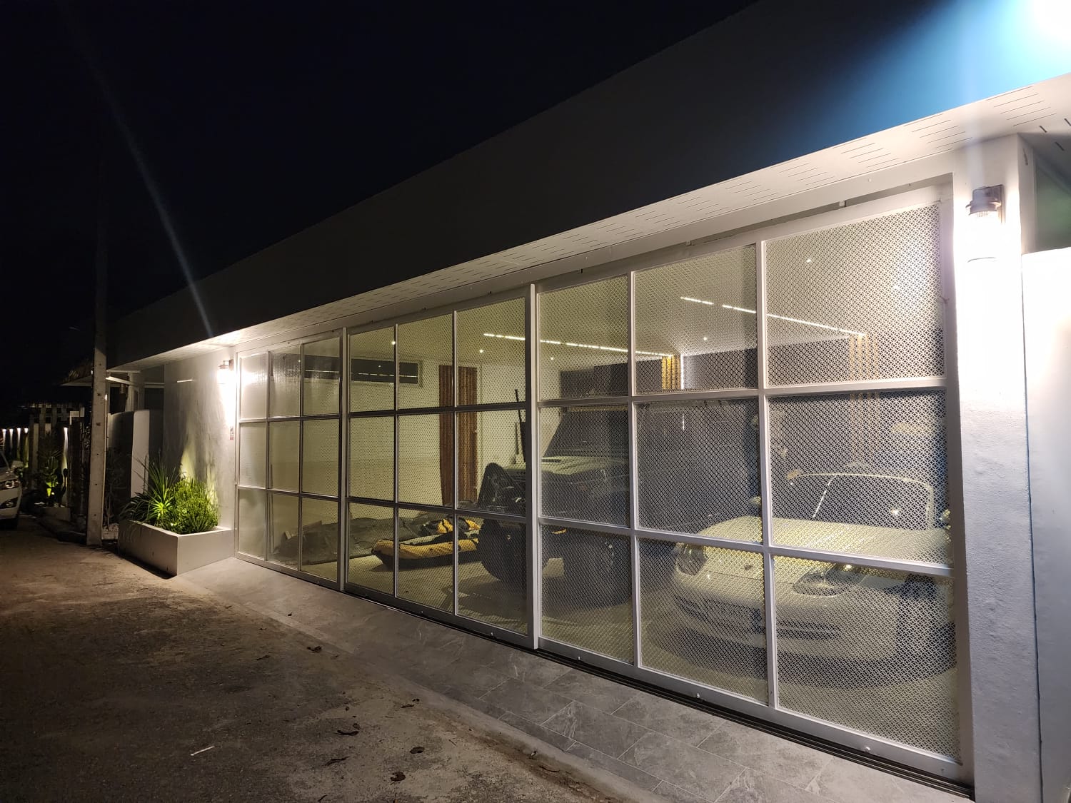 3-Bedroom, 3-Bathroom Modern Villa with Private Pool and Eco-Friendly Features, 300 sqm in Hua Na Soi 21, Hua Hin, for Sale at ฿13,900,000
