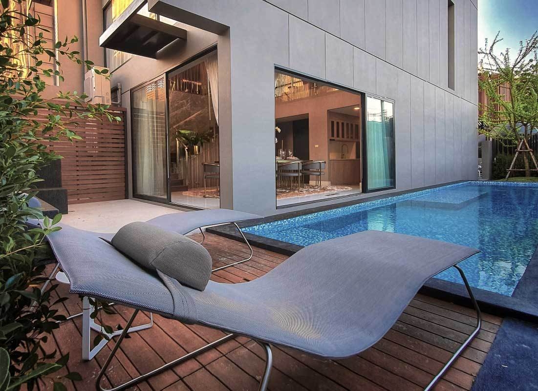 4-Bedroom, 4-Bathroom Condo for Rent, 348 SQM of Luxury Living, THB 180,000/Month, The Park Lane Sukhumvit 105, Near BTS Bearing