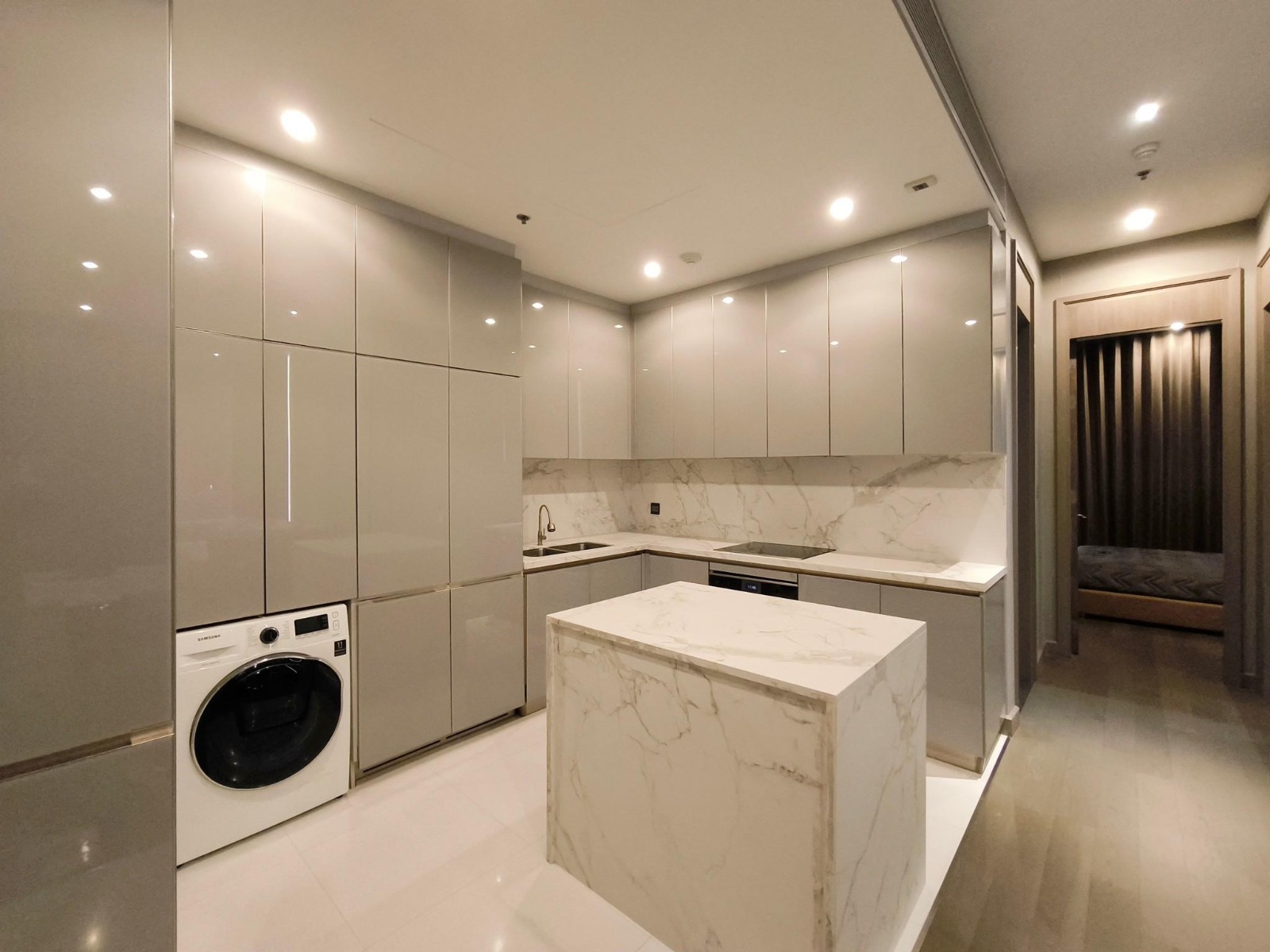 2-Bedroom, 2-Bathroom Condo for Rent at THE ESSE at SINGHA COMPLEX, 78 sq.m., ฿75,000/Month, Near MRT Phetchaburi – Luxury Living in Asoke-Petchaburi