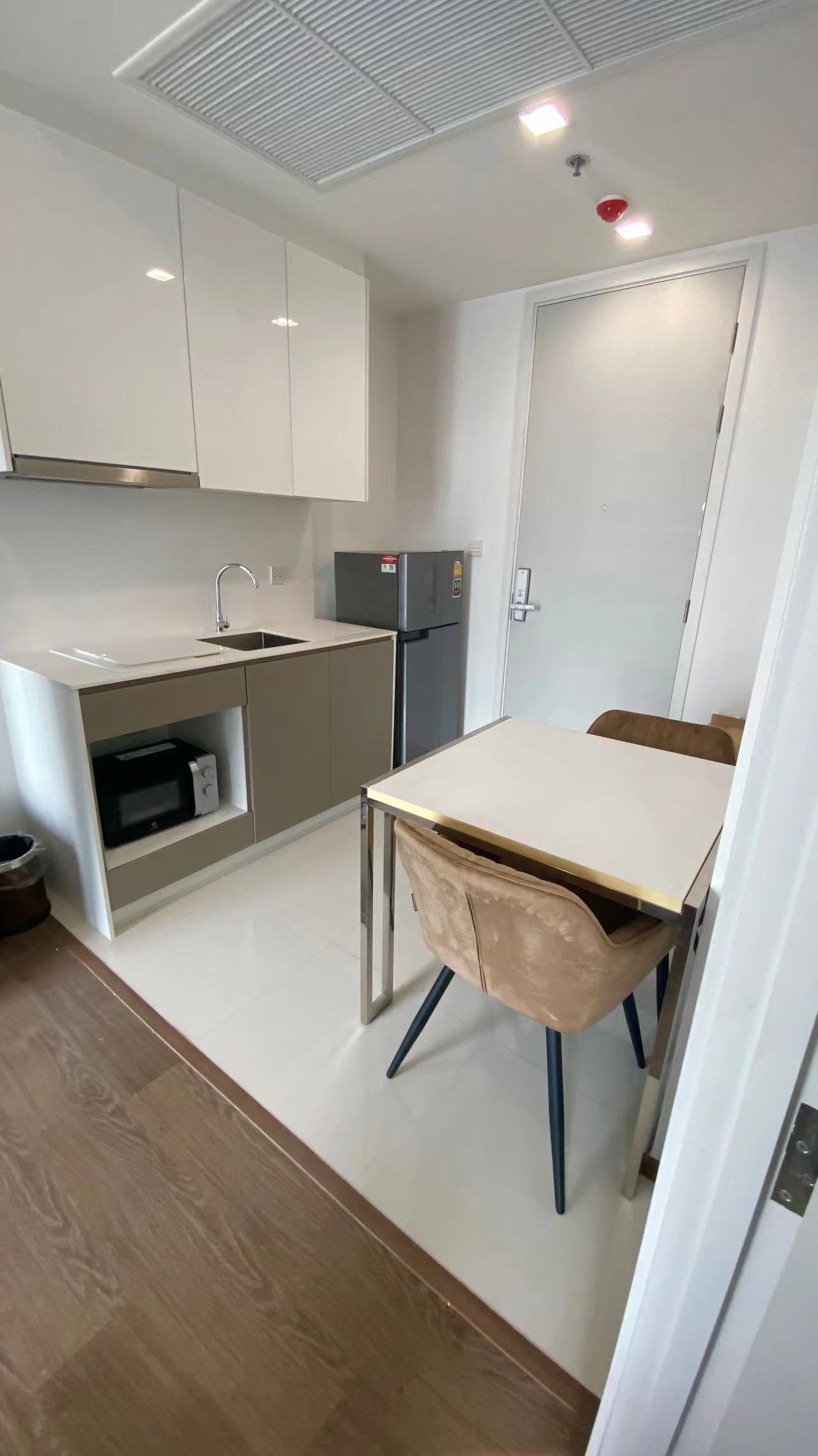 1-Bedroom, 1-Bathroom, 35 sqm for Rent at The Rich Residence Sukhumvit Nana - 30,000 THB, Near Nana BTS Station