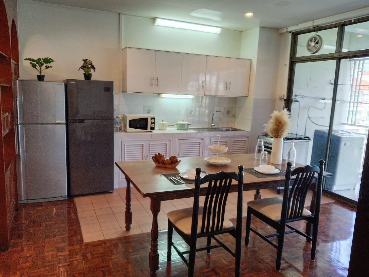 3-Bedroom 2-Bathroom 200 sqm Condo at Swasdi Mansion for Rent 55,000 THB/month near BTS Phrom Phong