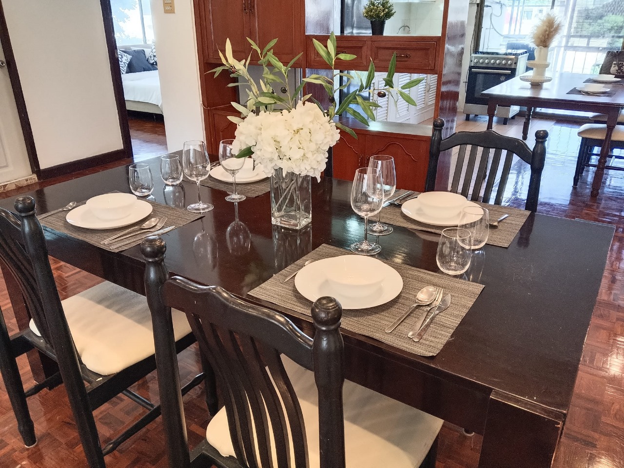 3-Bedroom 2-Bathroom 200 sqm Condo at Swasdi Mansion for Rent 55,000 THB/month near BTS Phrom Phong