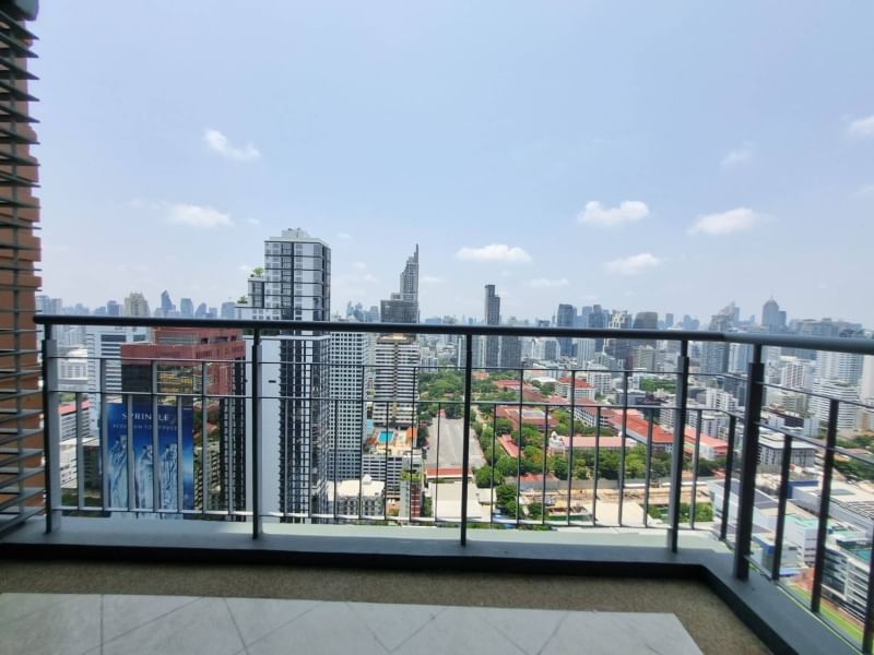 2-Bedroom 2-Bathroom 86 sqm Condo at Villa Asoke Condominium for Rent 45,000 THB/month near MRT Phetchaburi Station