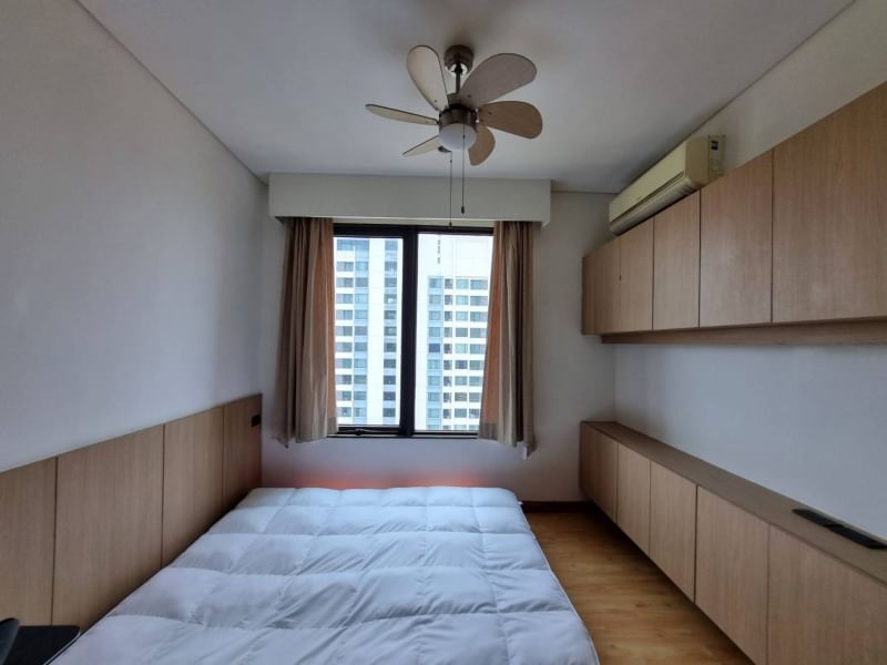 2-Bedroom 2-Bathroom 86 sqm Condo at Villa Asoke Condominium for Rent 45,000 THB/month near MRT Phetchaburi Station