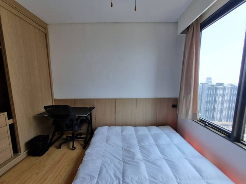 2-Bedroom 2-Bathroom 86 sqm Condo at Villa Asoke Condominium for Rent 45,000 THB/month near MRT Phetchaburi Station