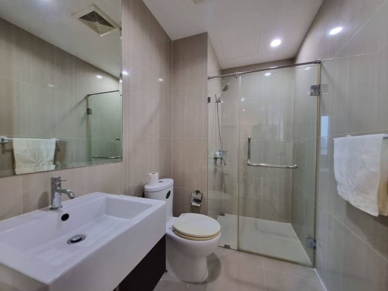 2-Bedroom 2-Bathroom 86 sqm Condo at Villa Asoke Condominium for Rent 45,000 THB/month near MRT Phetchaburi Station