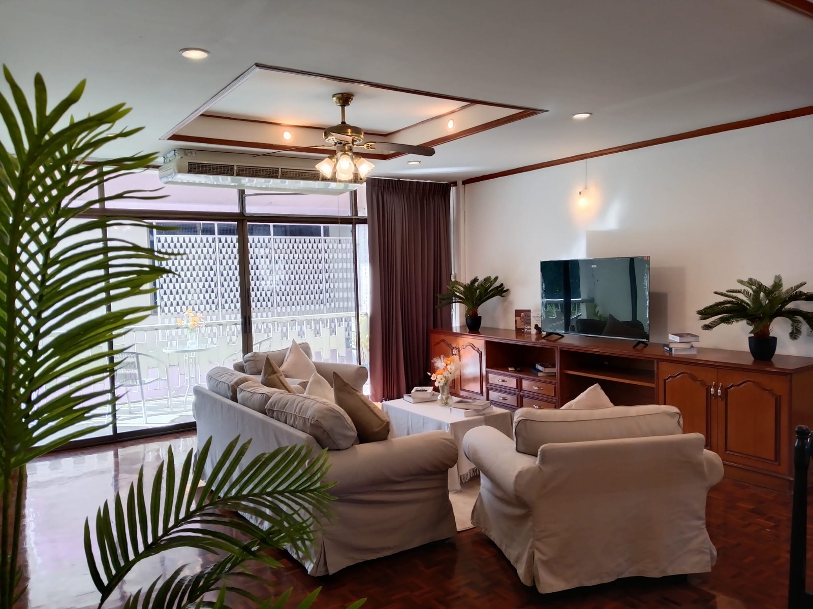 3-Bed 2-Bath Condo at Swasdi Mansion, 200sqm for Rent near BTS Phrom Phong – ฿55,000/Month