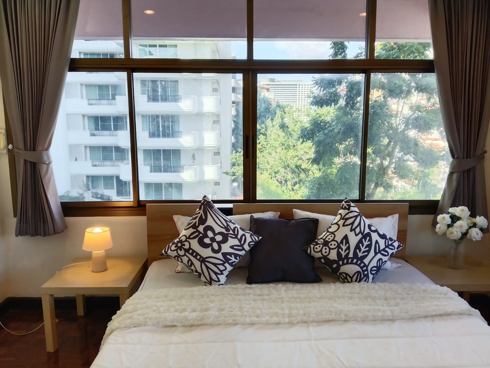 3-Bed 2-Bath Condo at Swasdi Mansion, 200sqm for Rent near BTS Phrom Phong – ฿55,000/Month